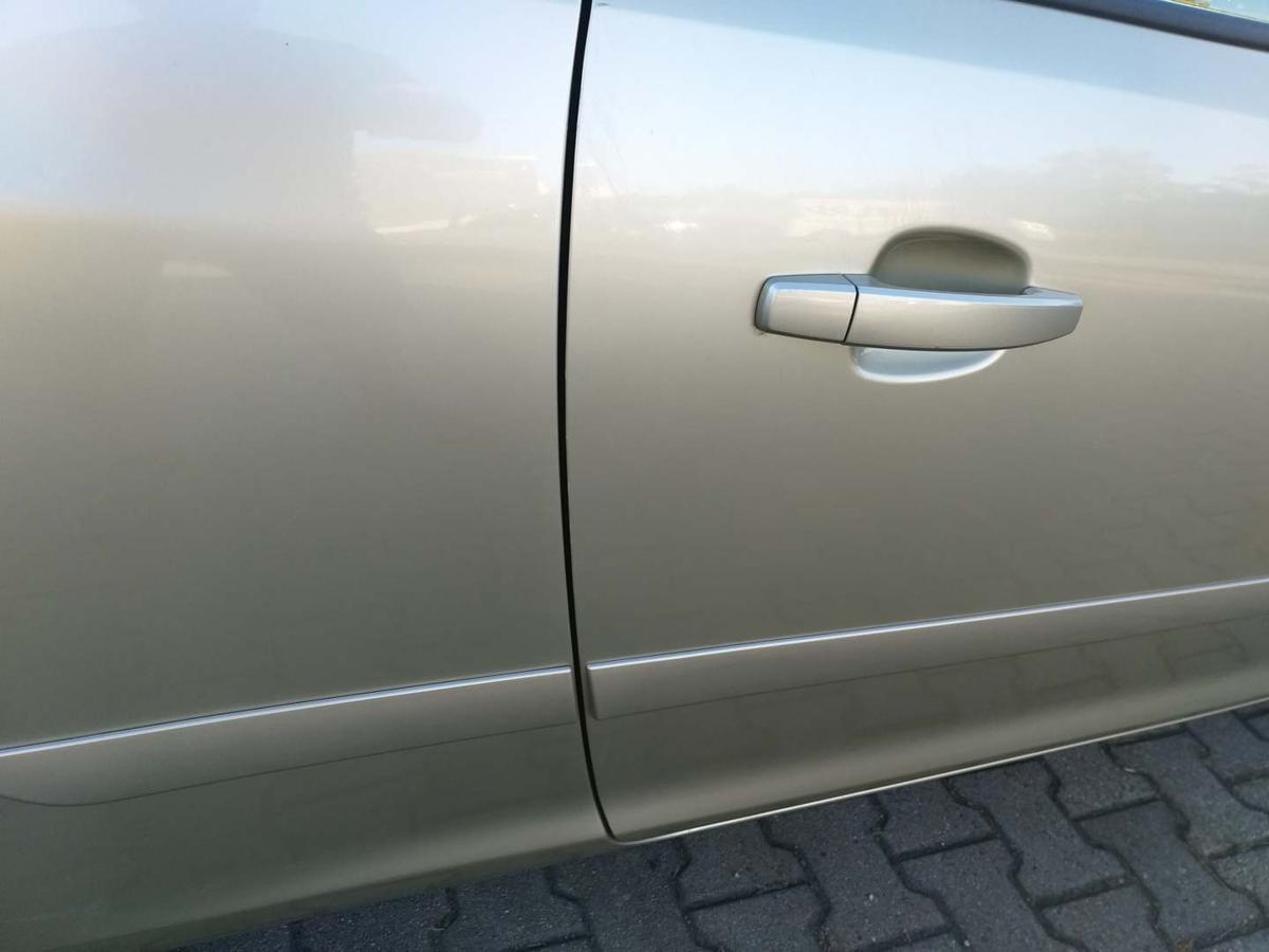 Opel Corsa D original Tür vorn rechts Champagnersilber Z40M 3-Türer Bj.2007